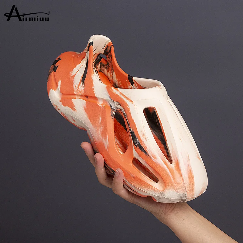 

Summer Camouflage Hole Shoes Trend Hollow Breathable Men's Unisex EVA Beach Shoes Outdoor Casual Comfortable Non-slip Sandals