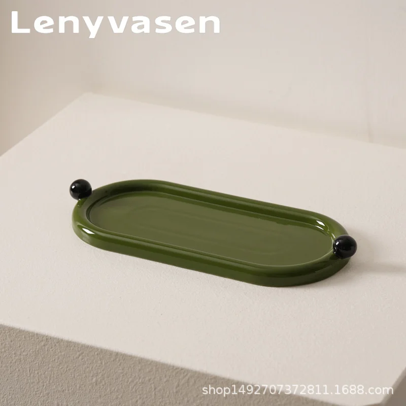 

Керамический поднос для украшений