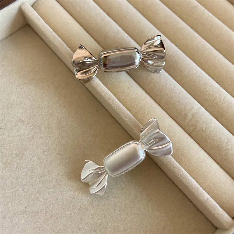 

European and American candy brooch
