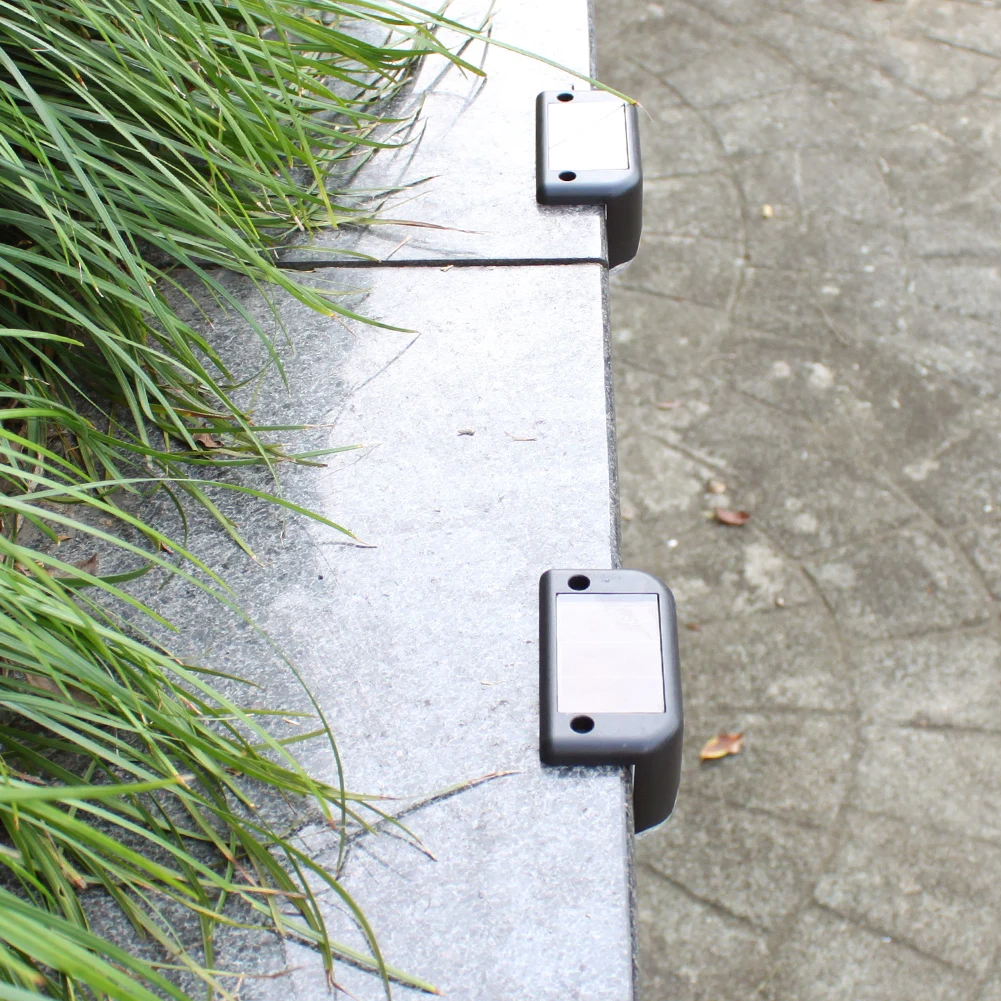 

Waterproof LED Courtyard Light Solar Powered Stair Lights Antirust Intelligent Optical Control Mode Park Outdoor Wall Lamp