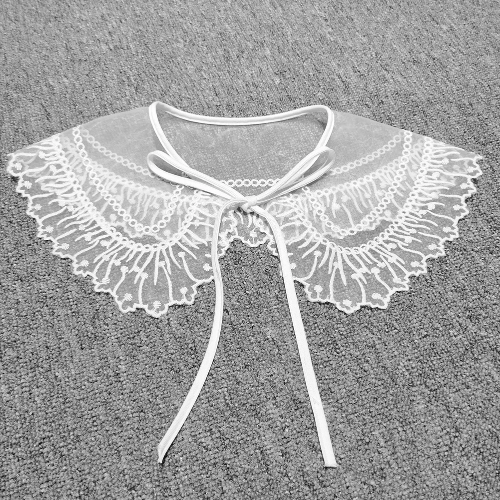 

Женская кружевная блузка из органзы со съемным воротником и вышивкой