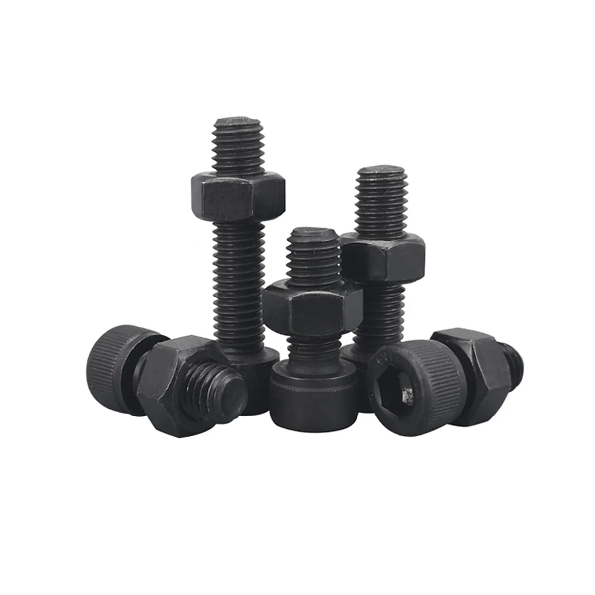 Рисунок 6 - Набор черных болтов и гаек M3M4M5 класса 12