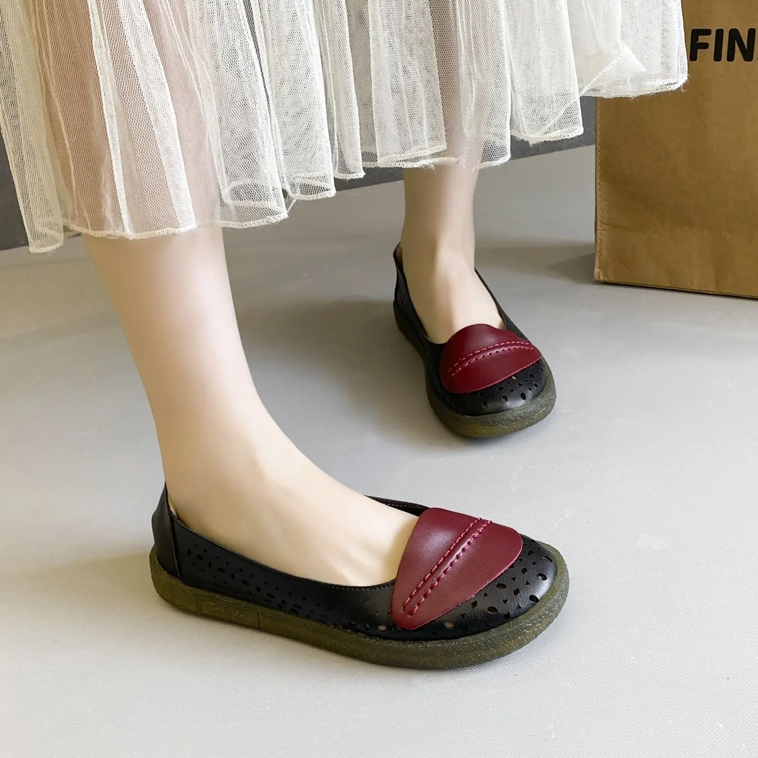 Concise Women's Genuine Leather Flats Summer Cutout Flat Shoes for Women 2023 Designer Leaf Deco Shallow Moccains Female Shoe