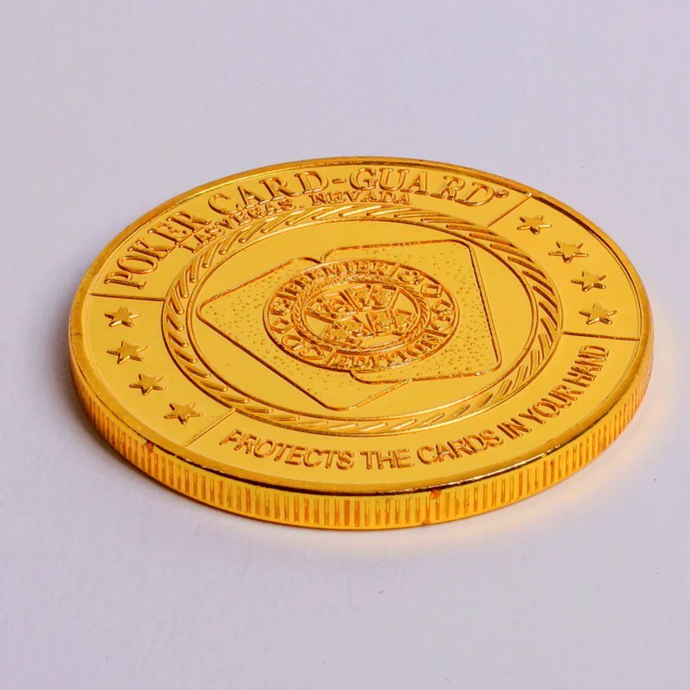 Девушки обожают его когда я хожу все-'золотая металлическая покерная карточка