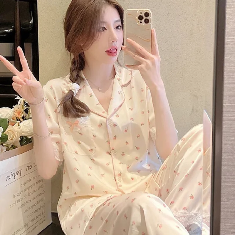 

Женский Пижамный костюм из трех предметов, брюки с коротким рукавом, осень-лето, кружевная маленькая свежая Домашняя одежда, пижамные комплекты