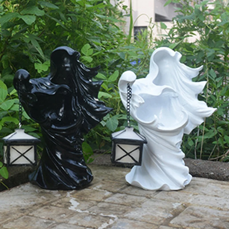 

Resin Crafts Hell's Messenger Carrying Lanterns Halloween Resin Garden Decorations