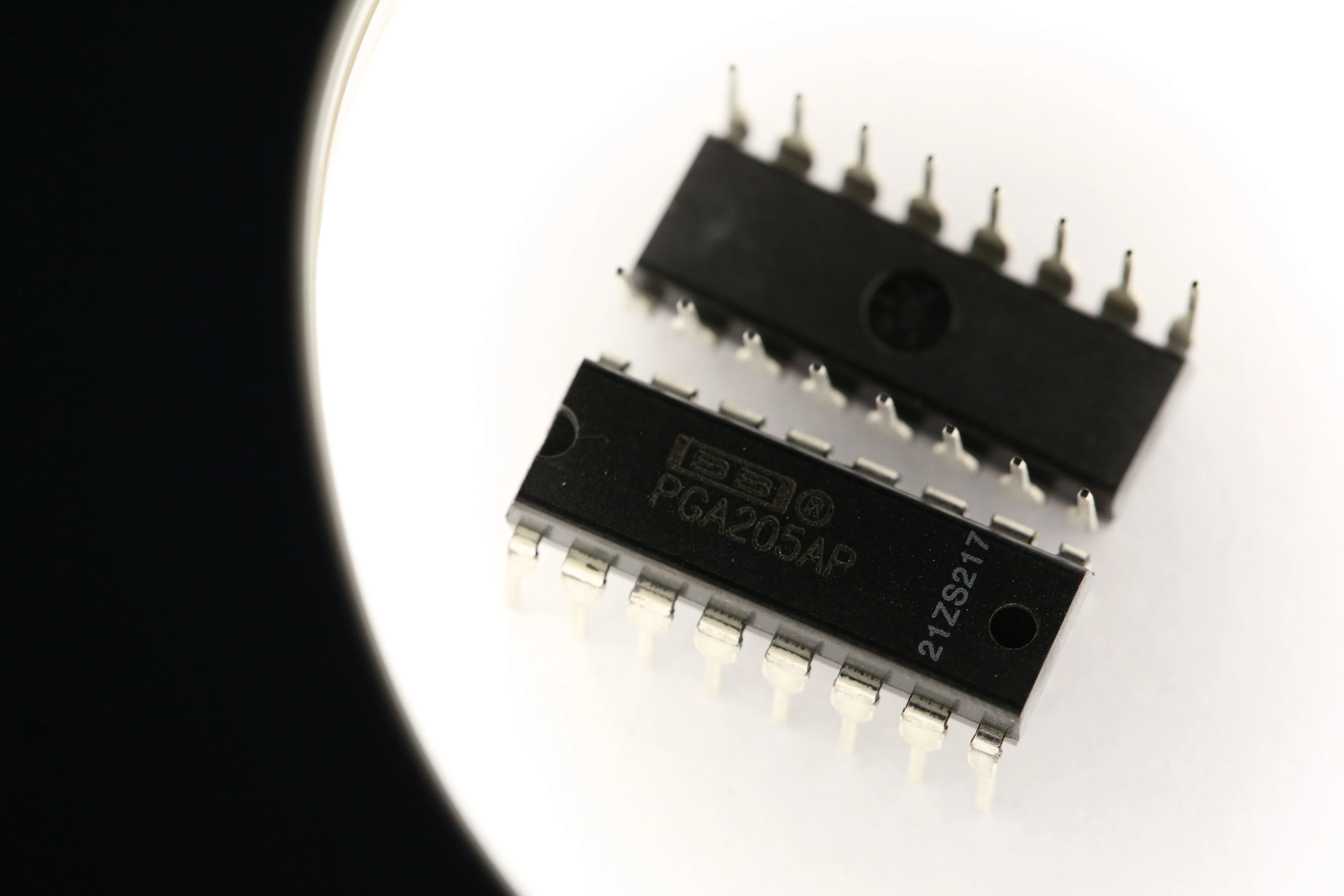 

10 шт. PGA205AP 21ZS217