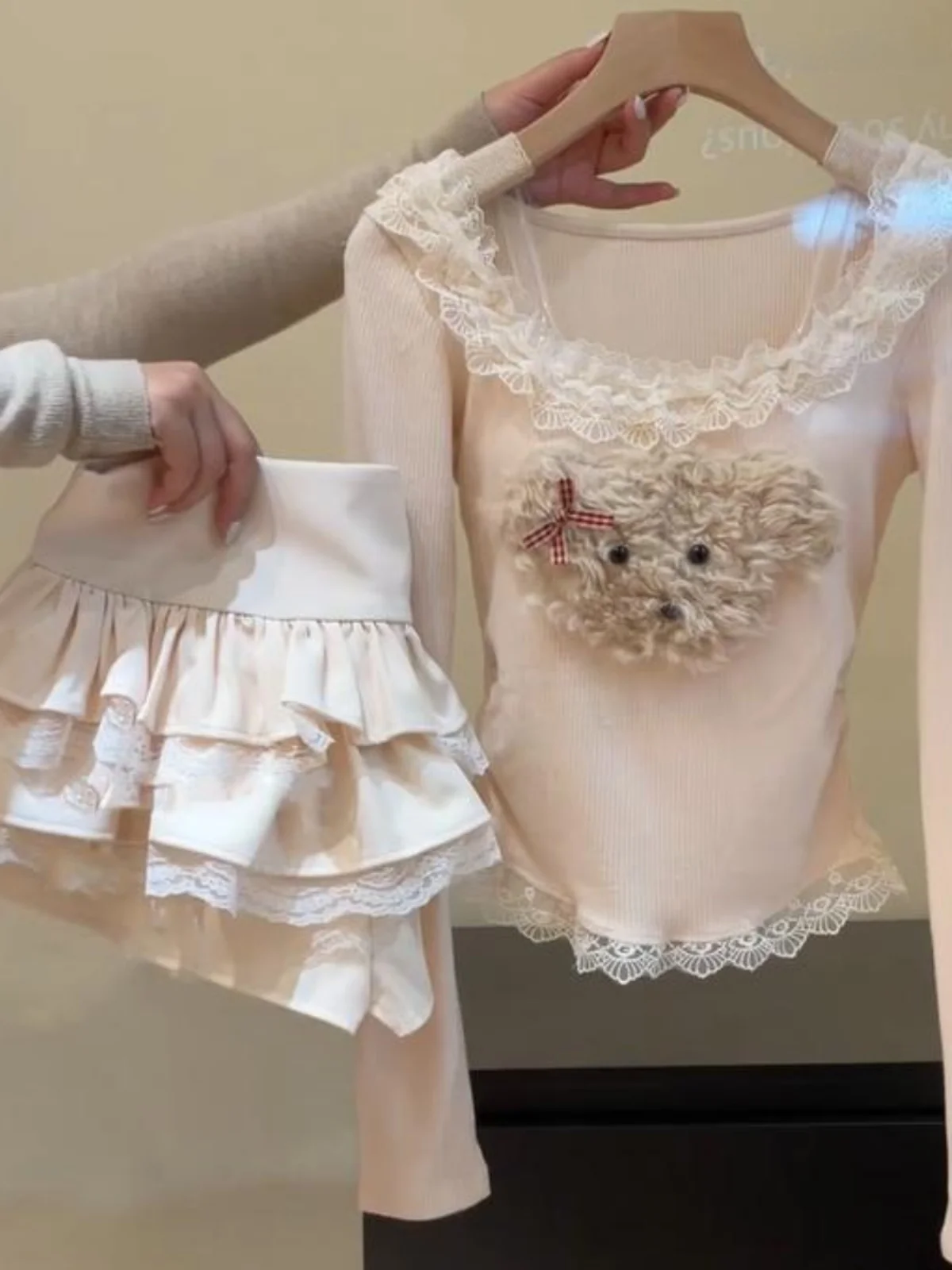 Cute Dog Repair Кружевная внутренняя одежда Нижняя рубашка Женская осенне-зимняя