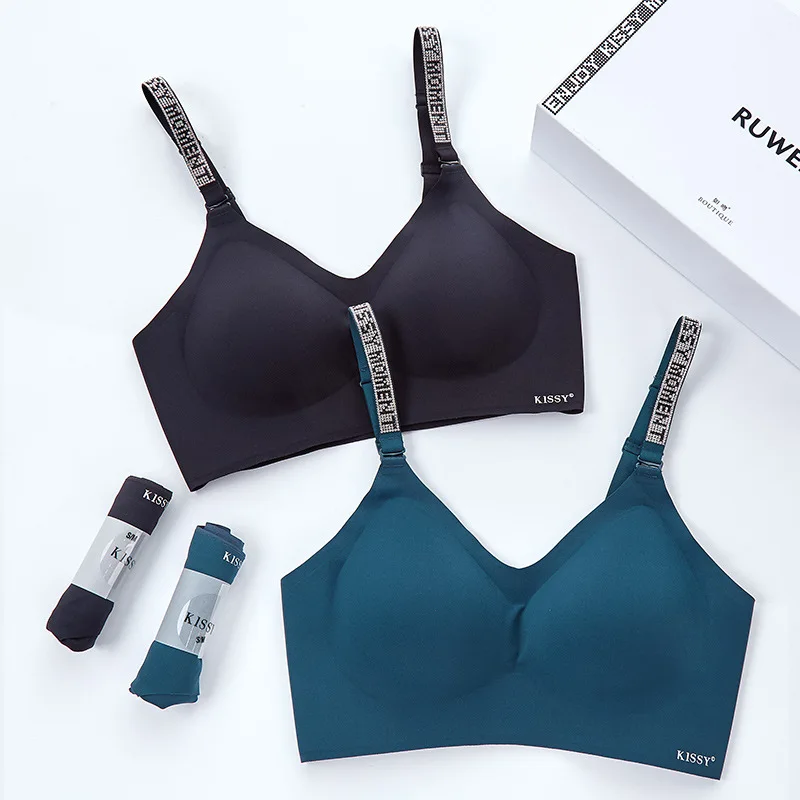 

kissy Underwear Diamond Style Traceless No Underwire Gathering Gather Deputy Breast Bra Set for women