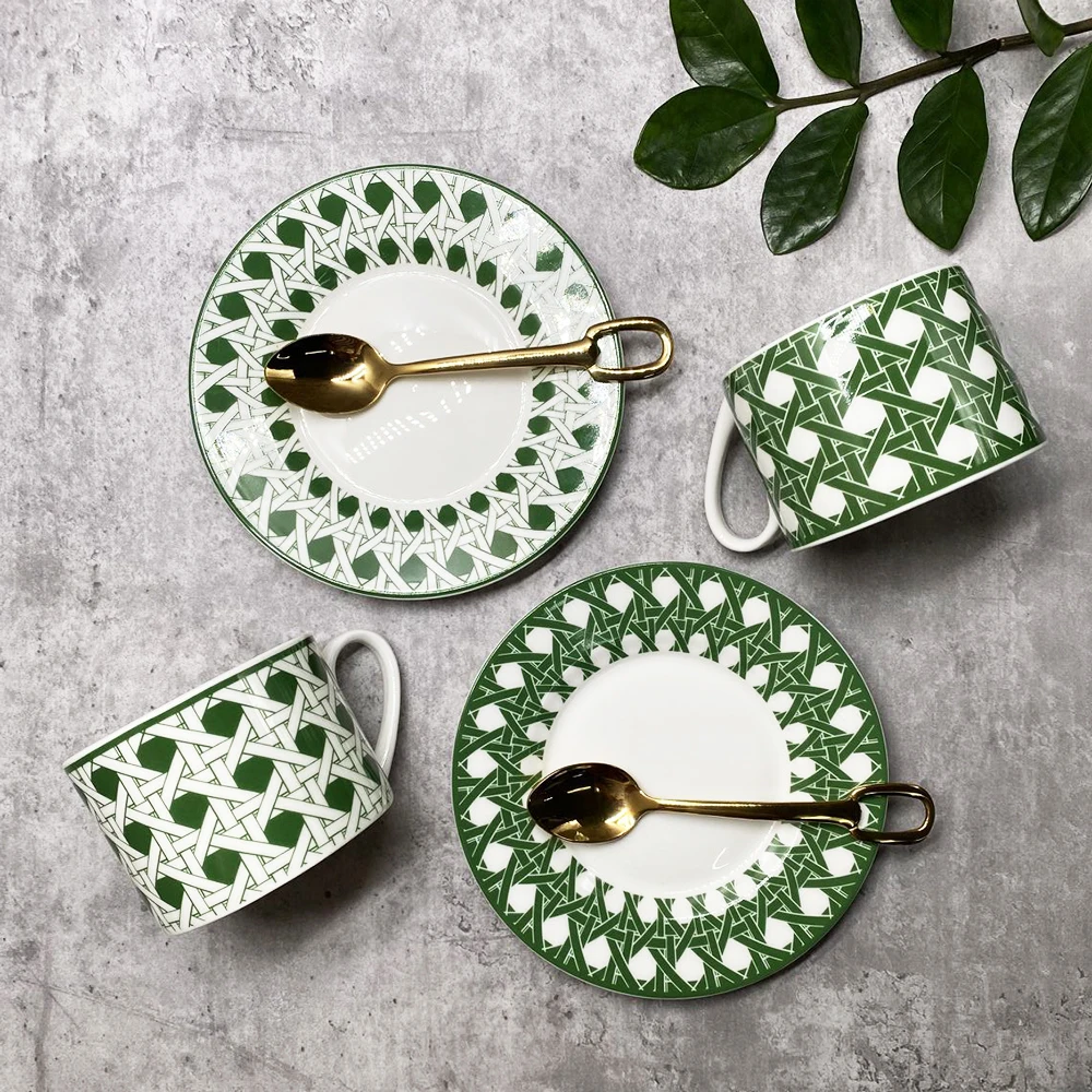 Кофейная чашка в скандинавском стиле из костяного фарфора блюдце ложка набор 220