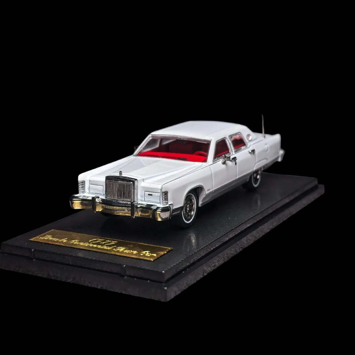 Фото Коллекционная модель автомобиля Lincoln Continental в масштабе 1/64, литая под давлением, из сплава, для демонстрации №5