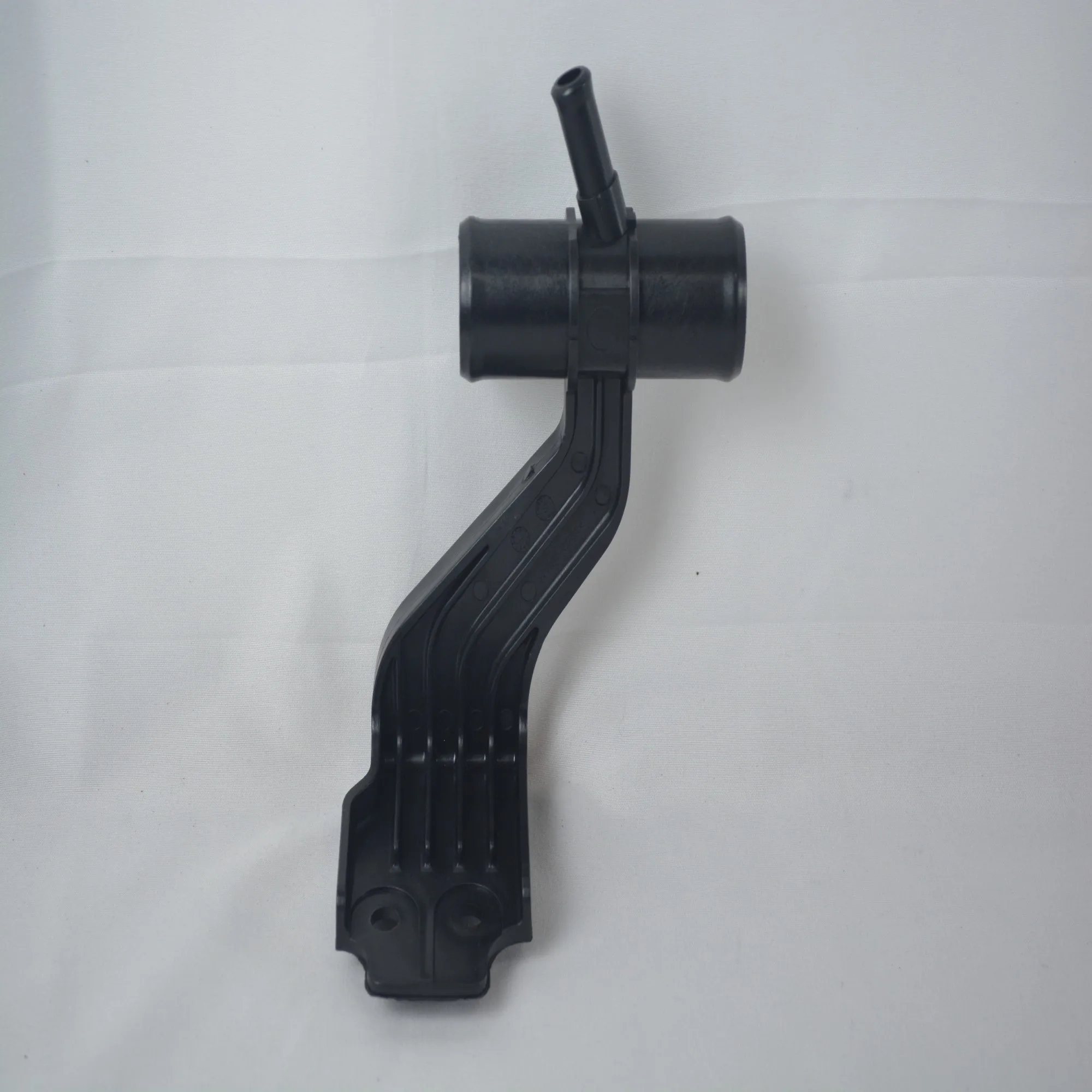 Coolant Pipe Engine Radiator Water Outlet Hose For Toyota Corolla Matrix 2009-17