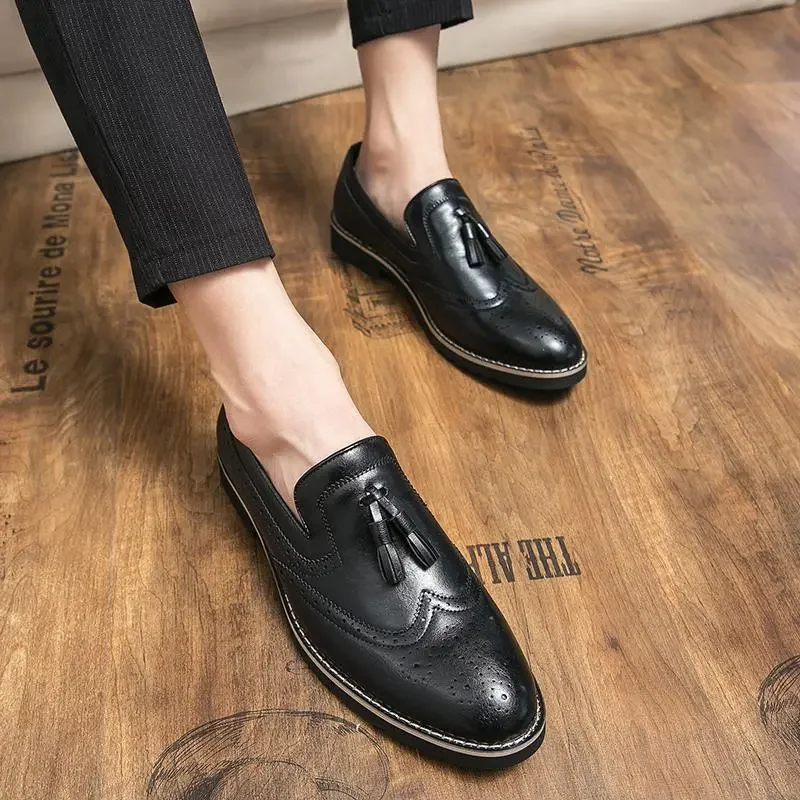

2023 Spring New Men's Shoes Soft Bottom British Men's Casual Leather Shoes Business Soft Leather Peas Shoes Black Youth Youth