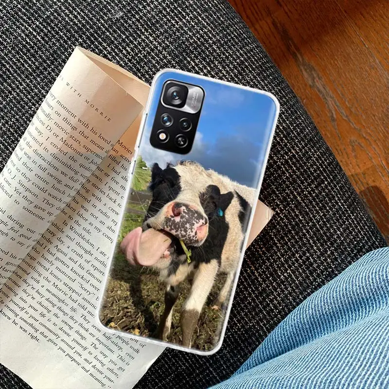 Чехол для телефона Корова которая любит приклеить его язык Xiaomi Redmi Note 13 14 Pro Plus 13C 14C