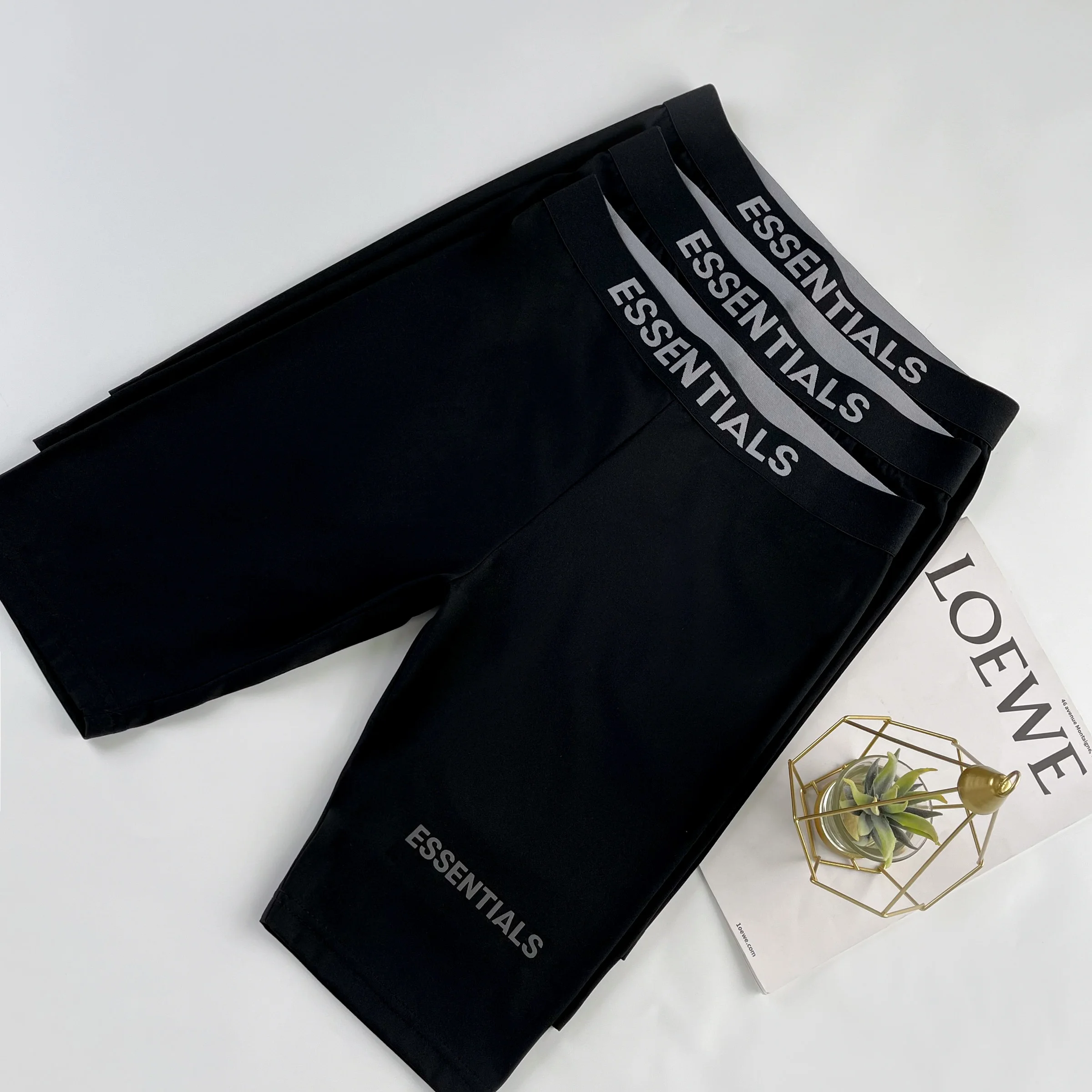 Рисунок 3 - Брюки спортивные женские короткие Светоотражающие