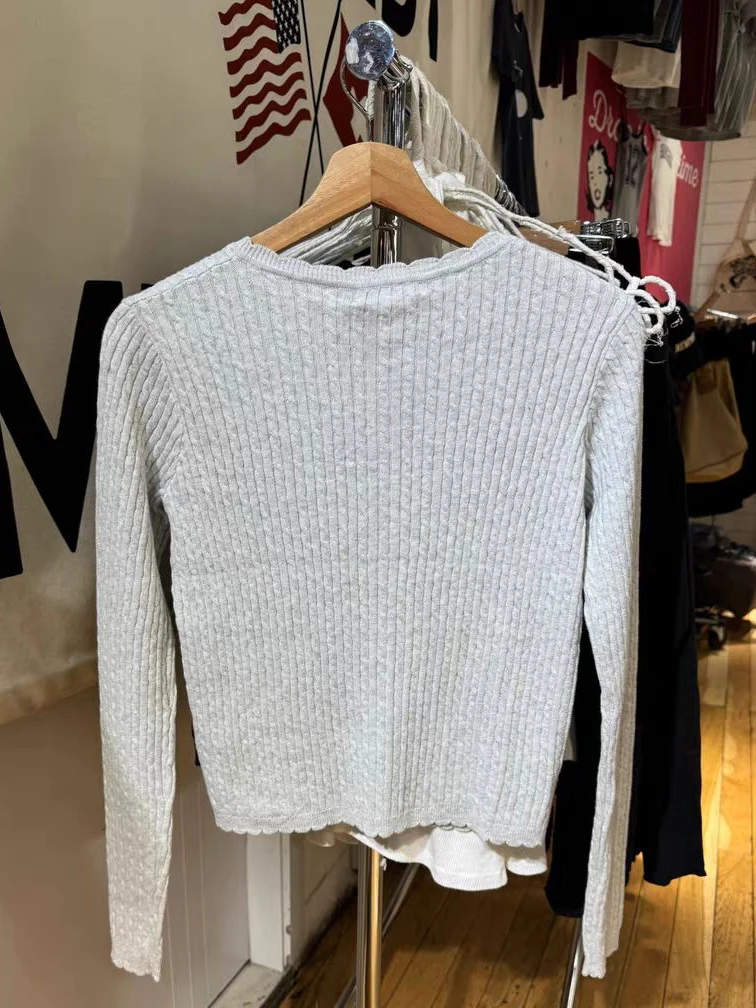 Вязаный свитер с карманами и цветочным принтом кардиган круглым вырезом