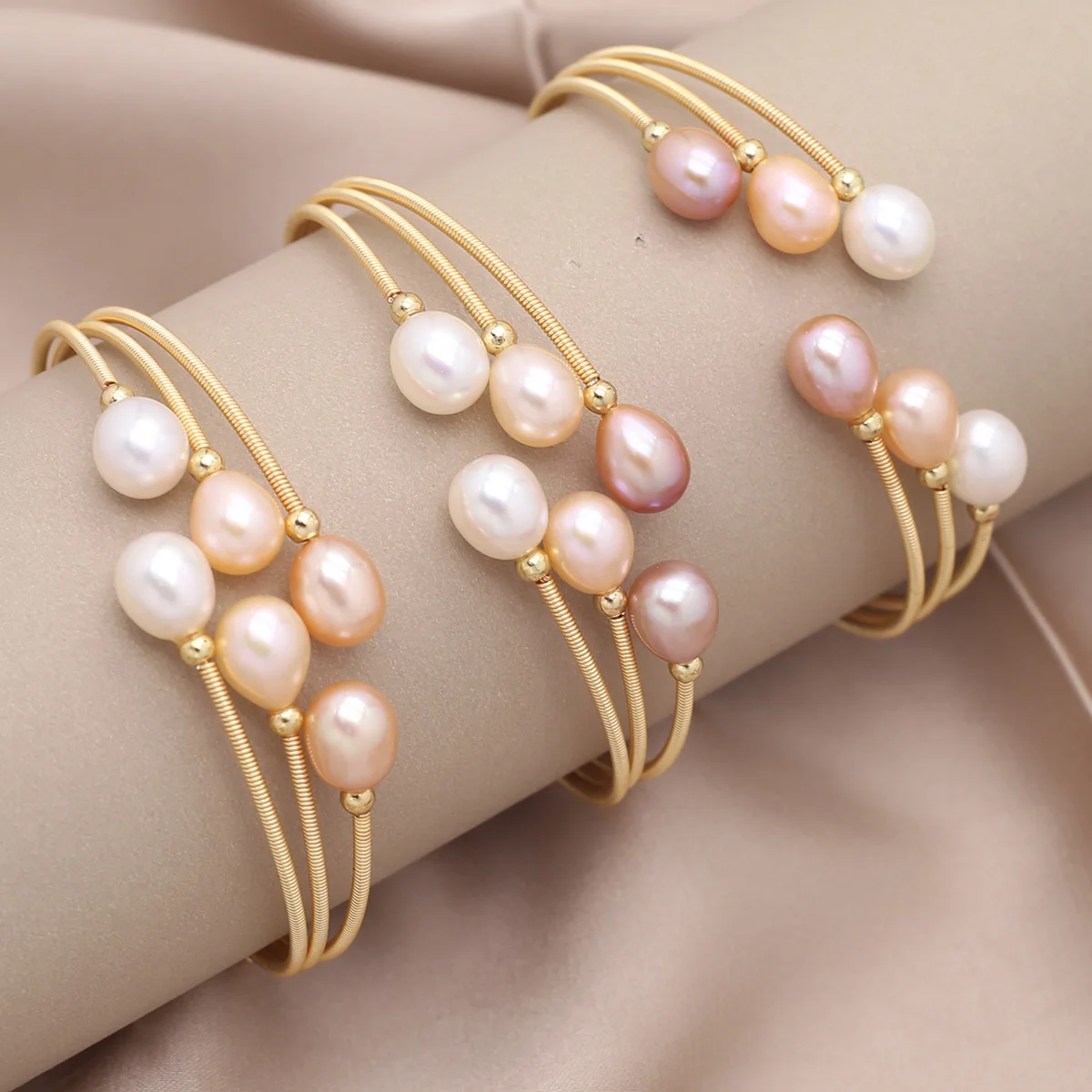 

Fine Natural Freshwater Pearl Cuff Bracelet Three Laps Gold Color Alloy Bangles for Women Anniversary Party Jewelry Gifts