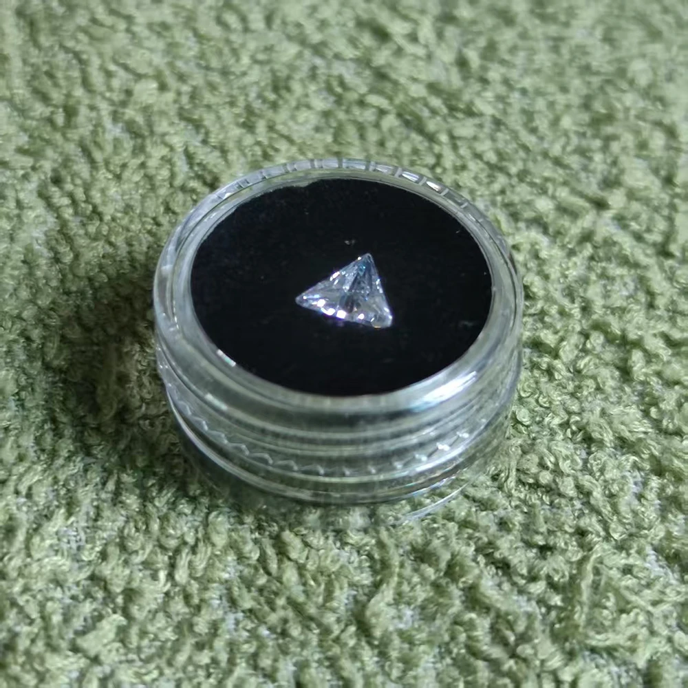 

Пластиковая круглая коробка для драгоценностей ATFUMEL