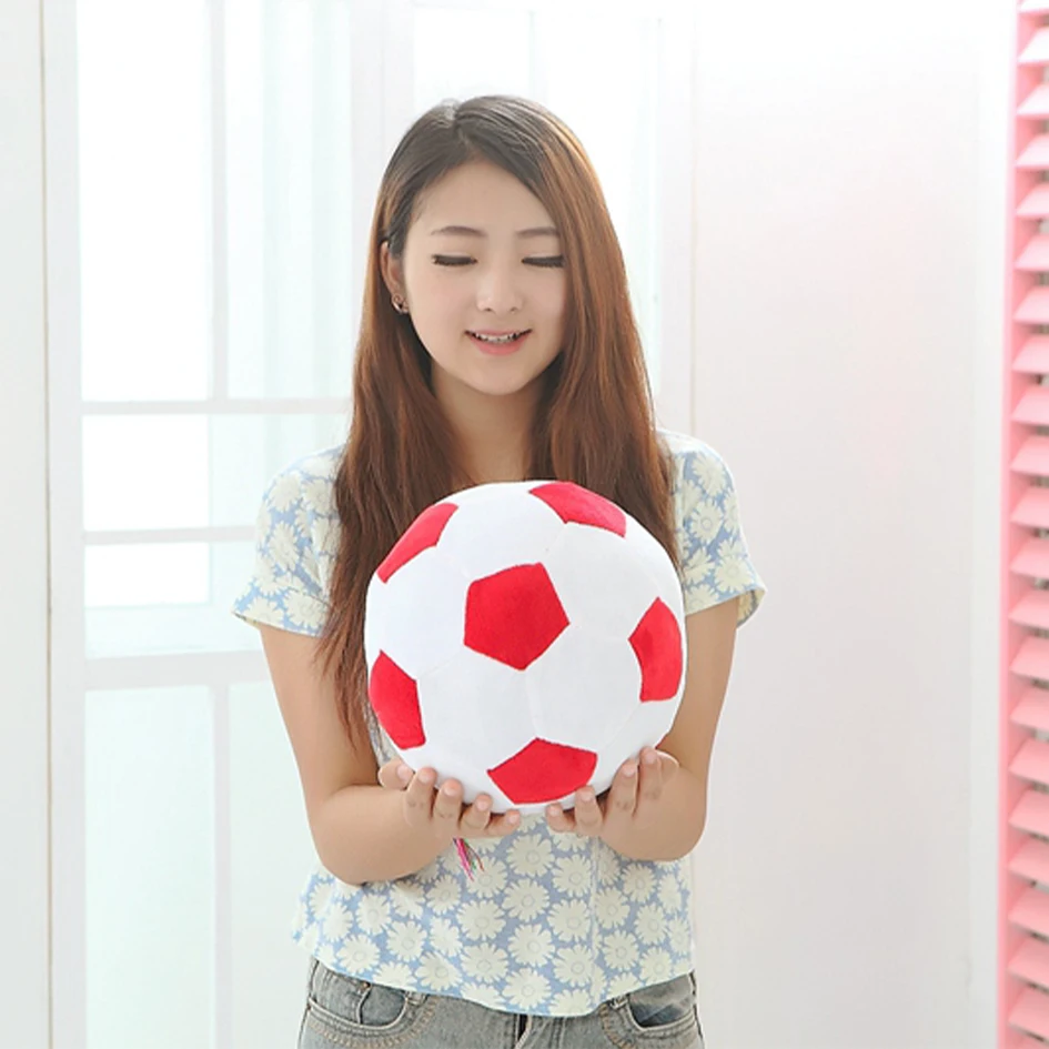 Игрушка плюшевая для игры в футбол 20-35 см