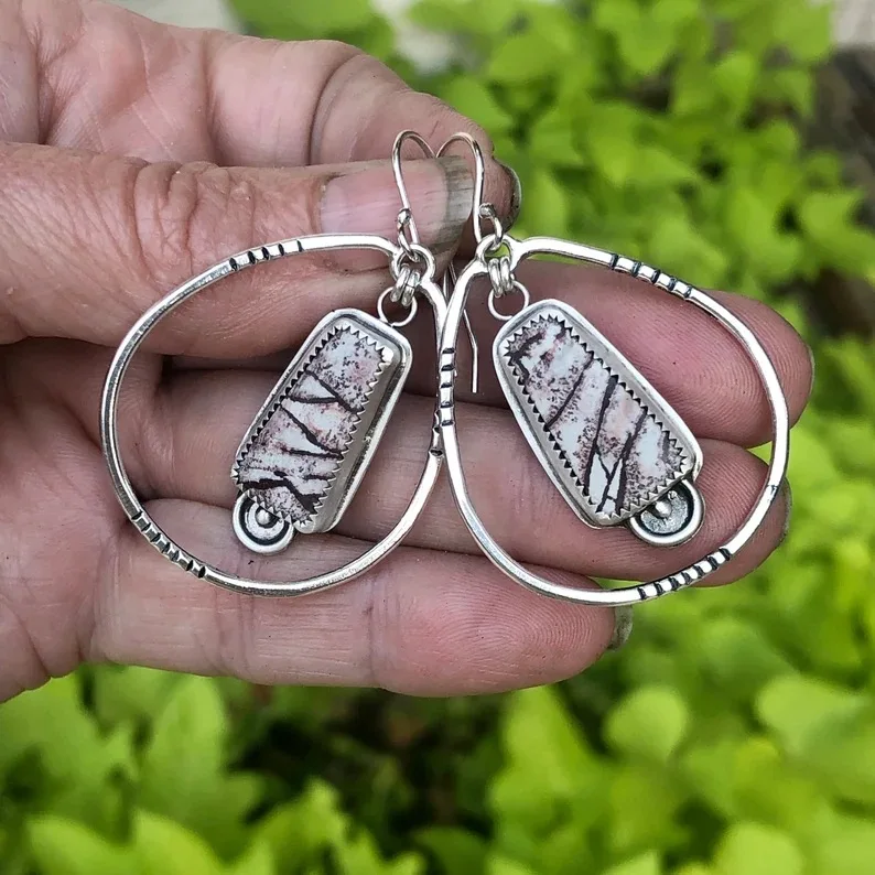 

Vintage Fashion Geometric Exaggerated Gemstone Earrings Silver Plated Carved Long Rocker Drop Earrings Jewelry Gift