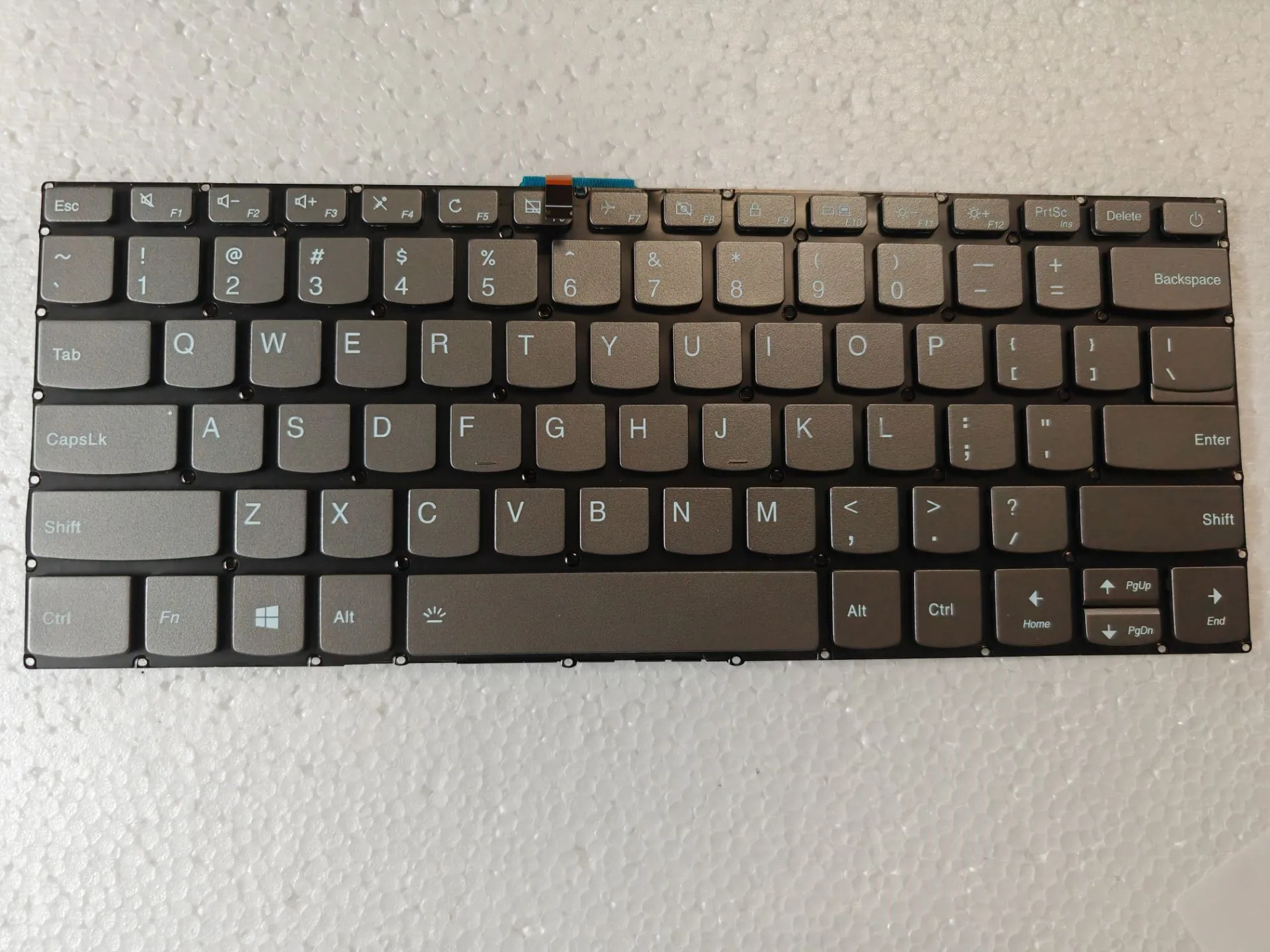 Клавиатура США для Lenovo IdeaPad 320-14 320-14ISK 320-14IKB 320-320-14AST 320S-14IKB 320S-14IKBR с подсветкой