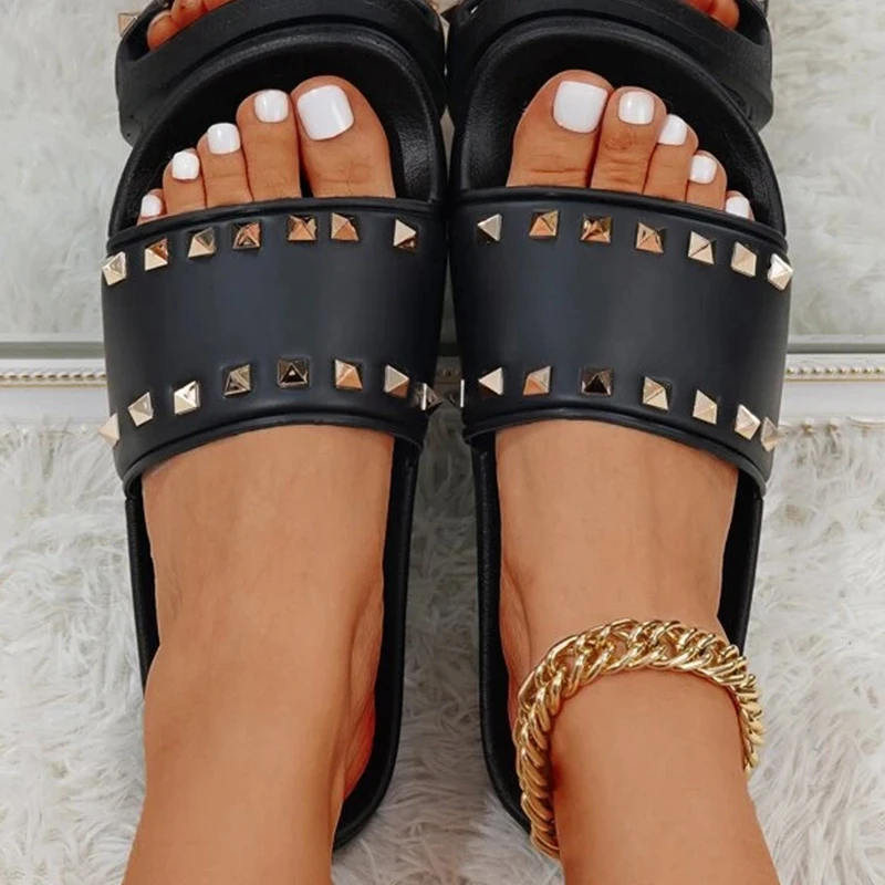 2023 Female Shoes Fashion Rivet Design Women Slippers Outdoor Thick Bottom Non-slip Woman Sandals Soft Cozy Sexy Slides Summer