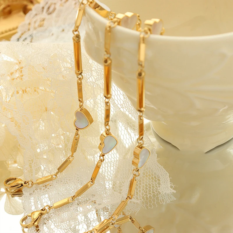

YAONUAN Trendy Bamboo Link Bracelet with Heart-Shaped White Seashells For Women Gold Plated Titanium Steel Jewelry Party Gifts