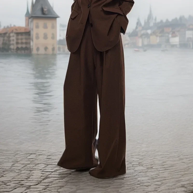 Рисунок 3 - Женский офисный блейзер с длинным рукавом и карманами