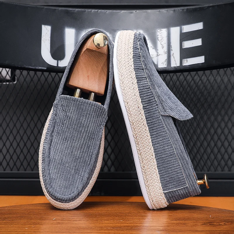 

Лоферы мужские легкие на плоской подошве, Повседневные Удобные уличные туфли-лодочки, без застежки, Нескользящие, для вождения, весна-лето