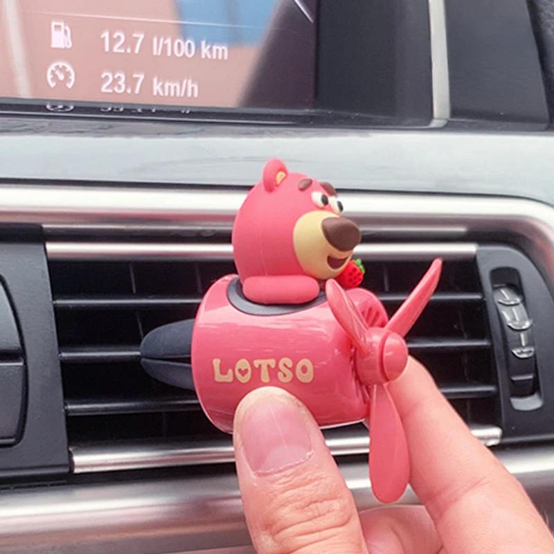 Cute Bear Pilot Car Aromatherapy Propeller Small Aircraft Air Conditioning Outlet Air Freshener Perfume Car Interior Accessories