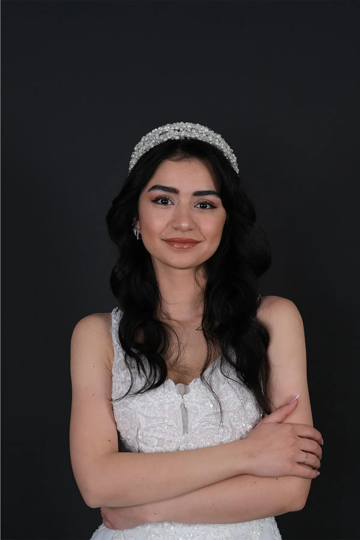 

Special Design Double Row Bridal Crown With Dense Pearls