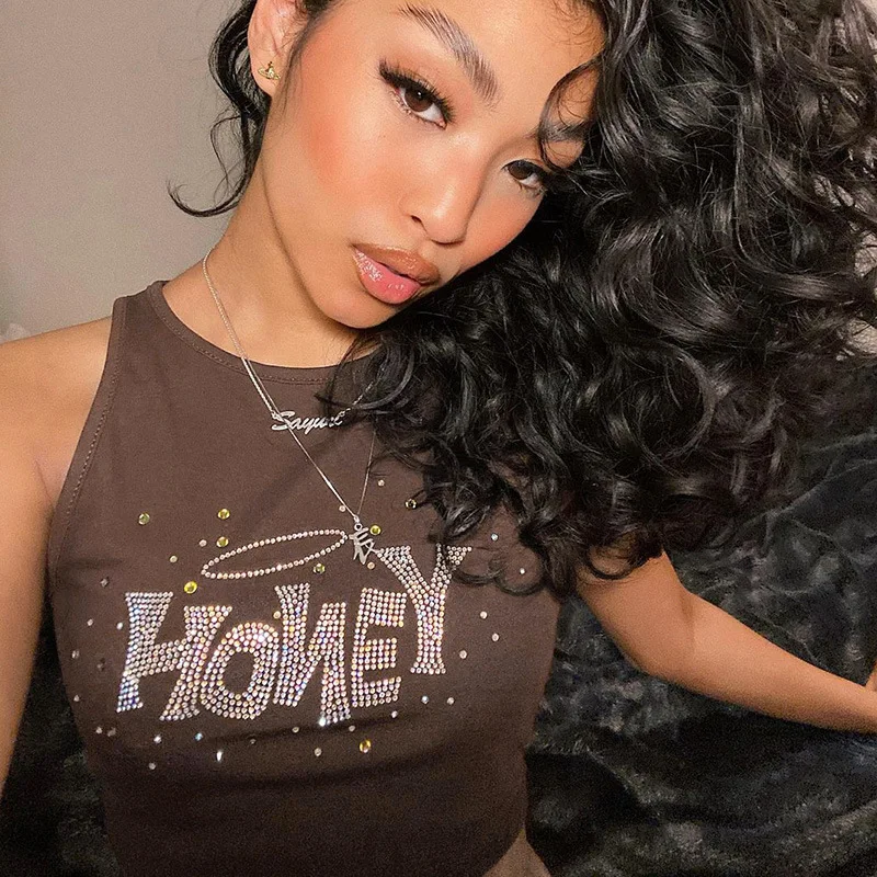 Лидер продаж женская одежда с надписью Sneaky Design новинка весны 2022 облегающий