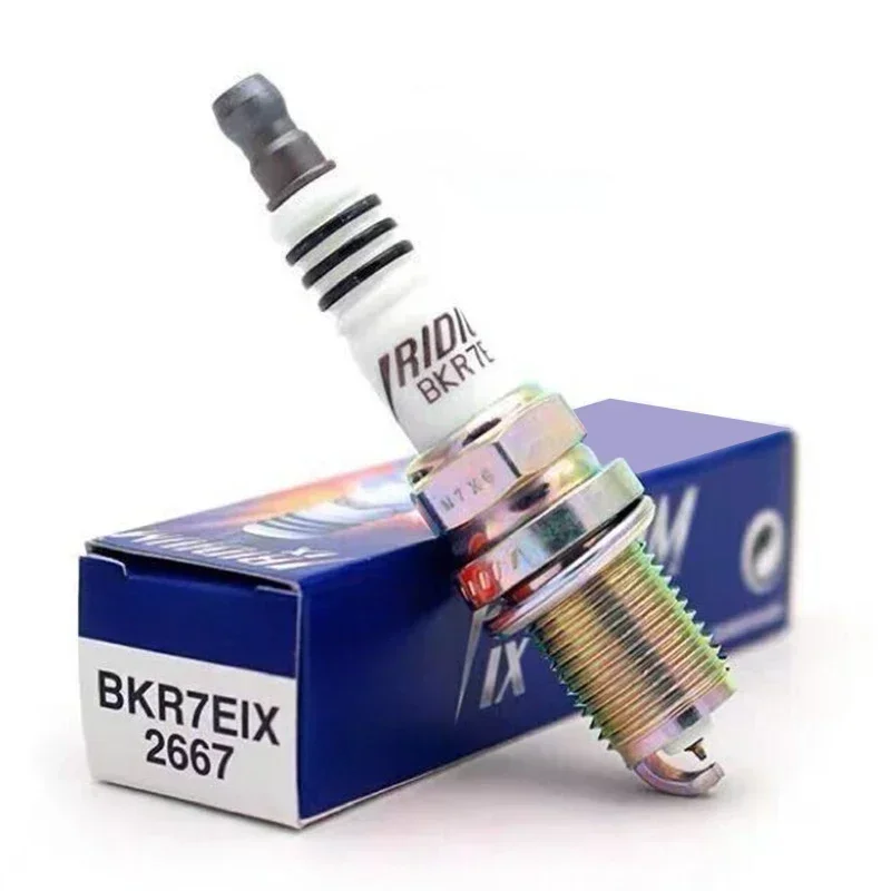 Фото Иридиевая свеча зажигания 2667 BKR7EIX для Volkswagen CC Golf EOS Jetta Passat Audi A3 A4 A5 A6 Q3 Q5 R8 TT Nissan Sunny Almera Serena №4