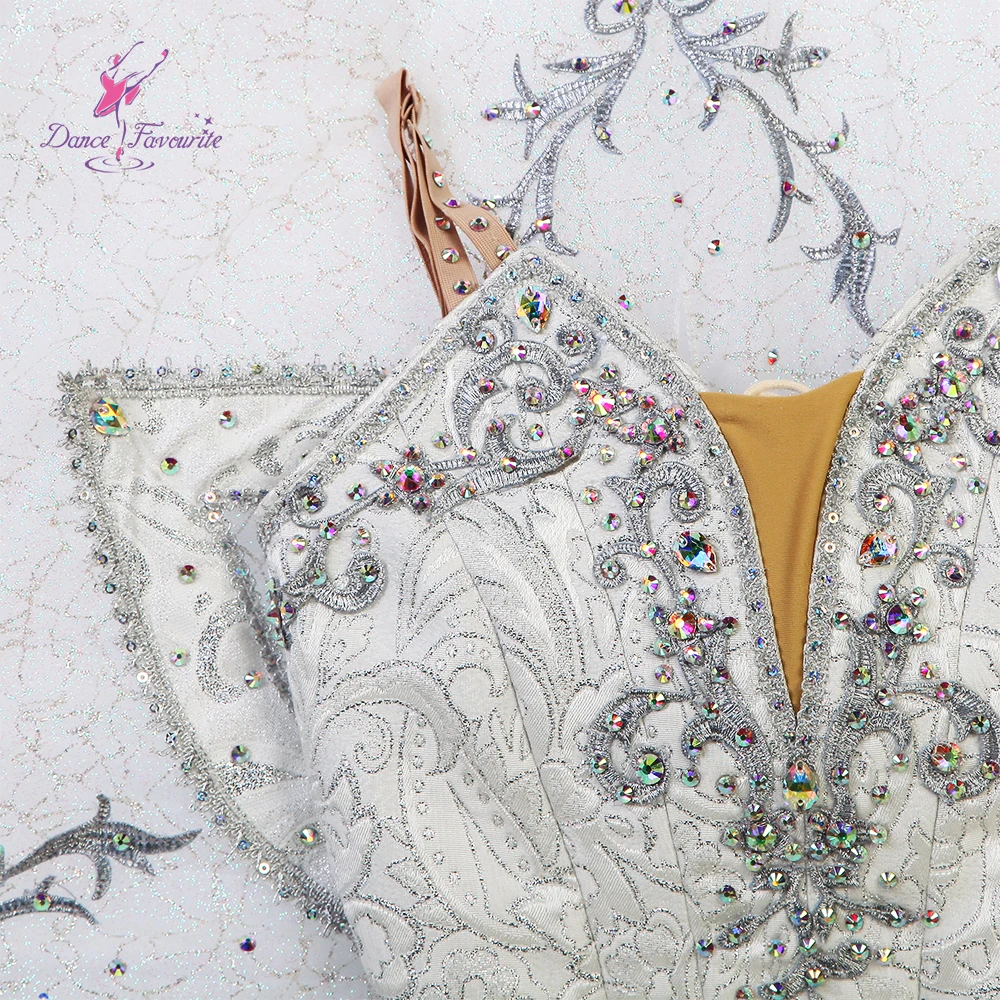 B25005 Белая профессиональная пачка с серебряной отделкой серебряная изображением