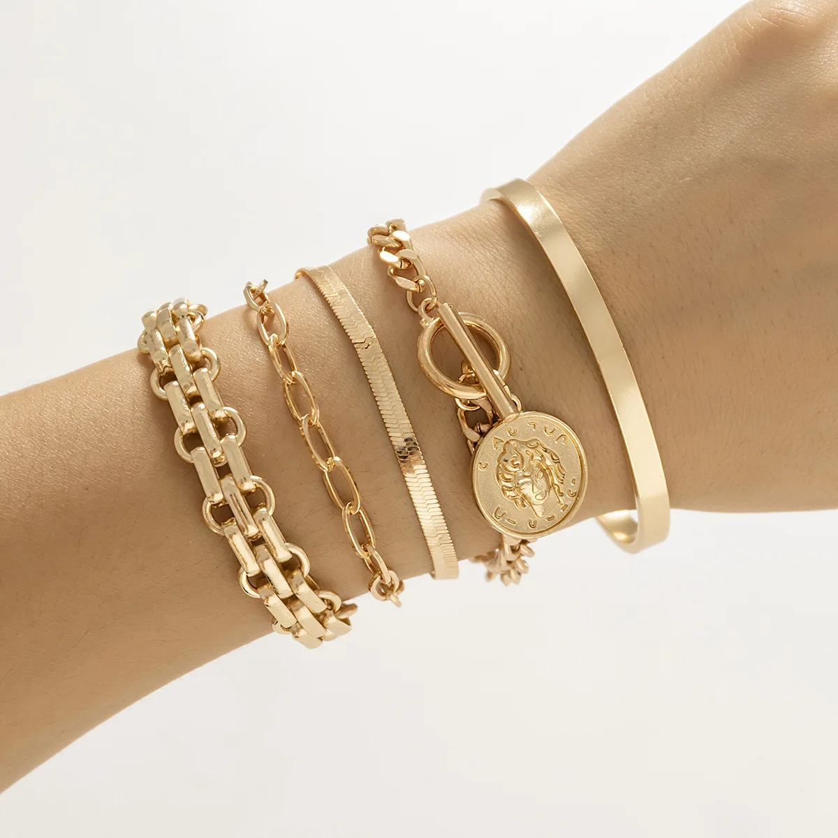 

Fashion Multilayer Crystal Bracelets & Bangles for Women Trendy Heart Flower Square Star Letter Beads Charms Bracelets Jewelry