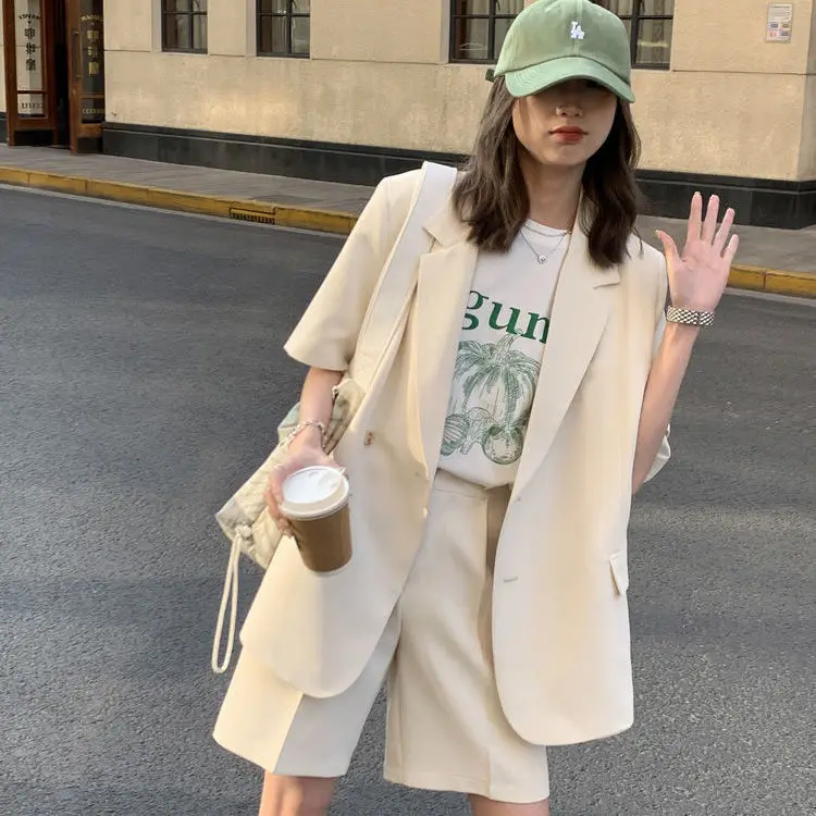 Spring and Summer 2023 Thin Casual Loose Short Sleeve Blazer Women's Suit Shorts Two-piece Set