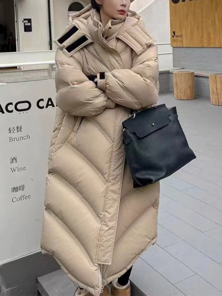 Женский пуховик с капюшоном