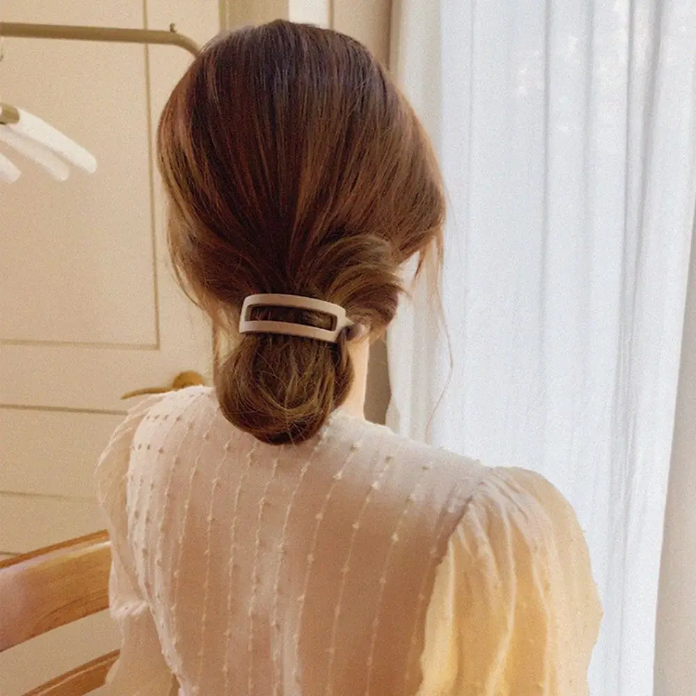 

Elegant Korean Hollow All-match Frosted Resin Hair Accessories Rectangle Banana Clip Leopard Simple Hair Claw