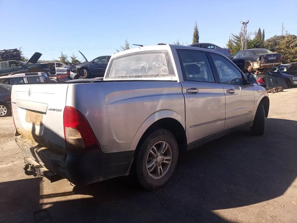 64951 / D20DT правое зеркало заднего вида Ssangyong Actyon Sports I 2 0 Xdi 4wd (141 Cv) (б/у) |