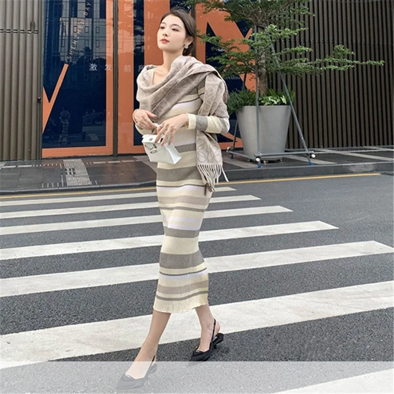 

Women Stripe Knit Midi Dress Autumn Winter New Casual Square Neck Long Sleeve Bodycon Dresses Sexy Y2k High Street Robe T134