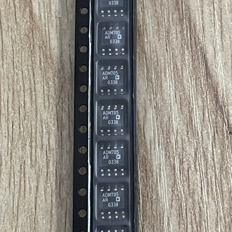 

3 шт. ADM705AR-REEL7 ADM705AR SOP8 новый оригинальный