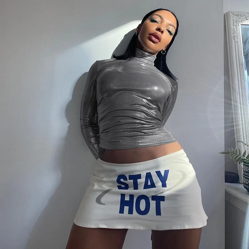 

Базовая футболка Zabrina, топы, женский весенний облегающий топ с металлическим блеском, повседневные уличные футболки, модная Водолазка с дли...