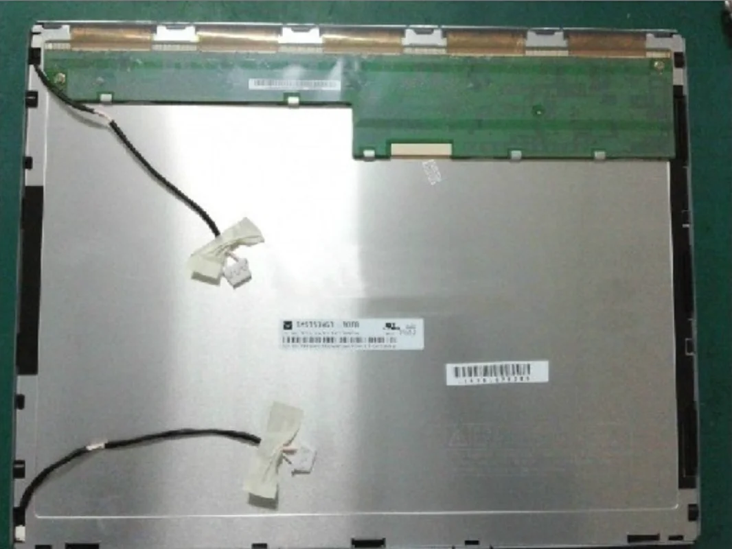 15-дюймовый ЖК-монитор