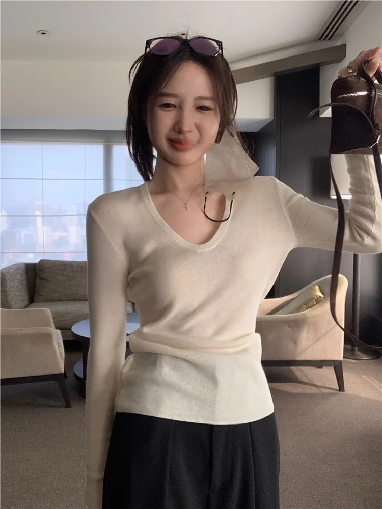 High-Grade Soft Glutinous V-neck Knitted Bottoming Shirt Women Autumn and Winter Slim fit Slimming Shoulder Sweater Inner wea...