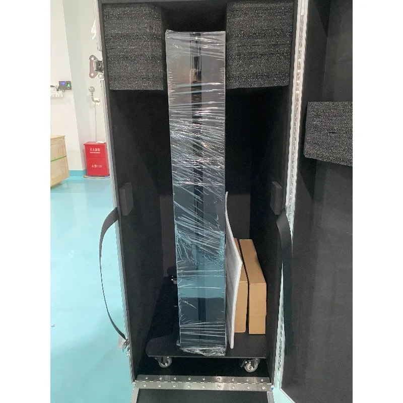 Фото Передвижной напольный LED-дисплей P1.25: полноцветный видеоэкран Ultra HD с высокой яркостью для коммерческого маркетинга №5
