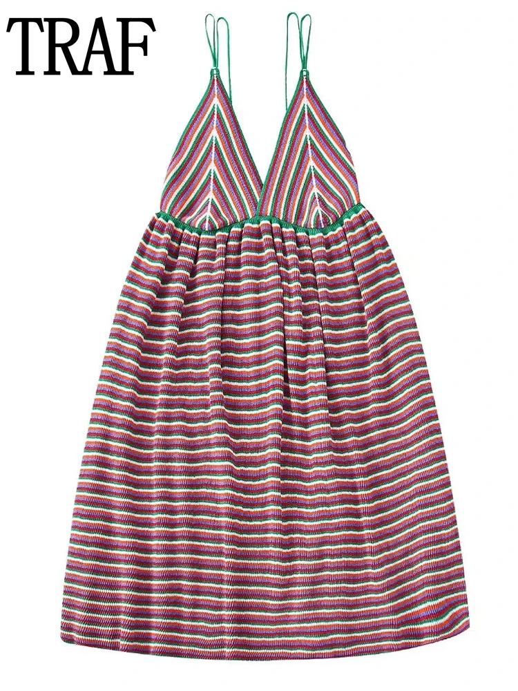 

Платье-мини женское трикотажное с открытыми плечами и открытой спиной