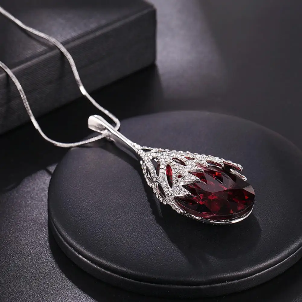 

Pendant Necklace Shiny Elegant Long Lasting Delicate Korean Style Sweater Necklace Necklace for Wedding