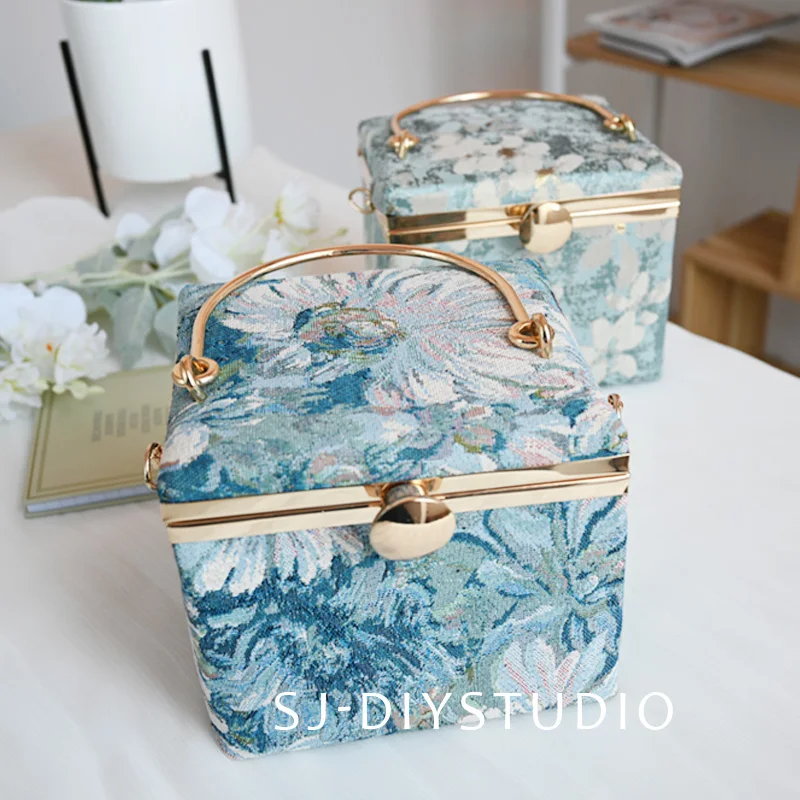 

Compartment Cosmetic Case Handmade DIY Material Package Homemade Large Capacity Box Bag Tutorial with Liner
