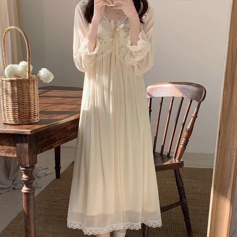 Lace Nightgown Women with Chest Pads Home Dressing Gown Princess Palace Retro Nightdress Casual Sleepdress Spring Sexy Nightwear