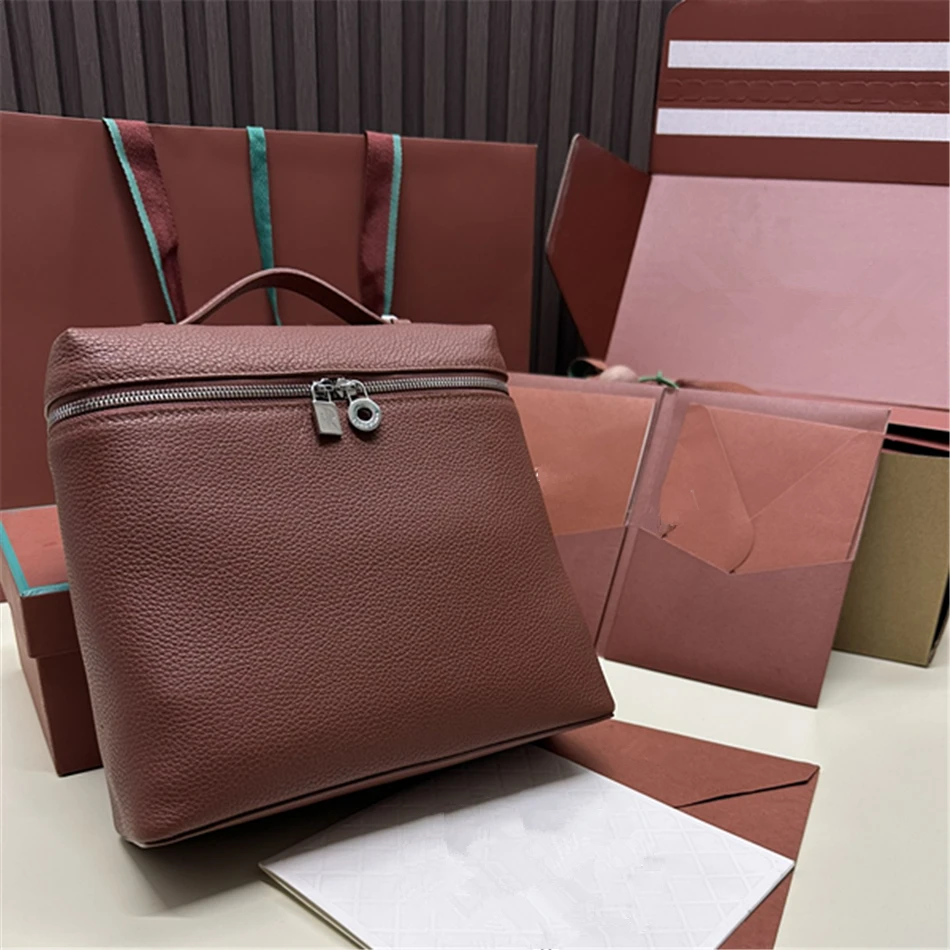 Рисунок 3 - Рюкзак с дополнительным карманом l23